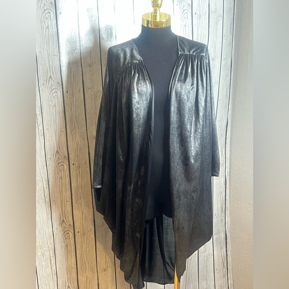 Nigthwooks Beautiful long black cardigan in very good condition
